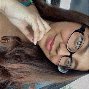 Meet your Posher, Isabel